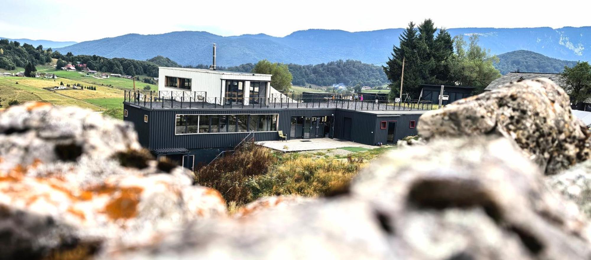 Ursa Mica Glamping Resort Şirnea Exterior foto