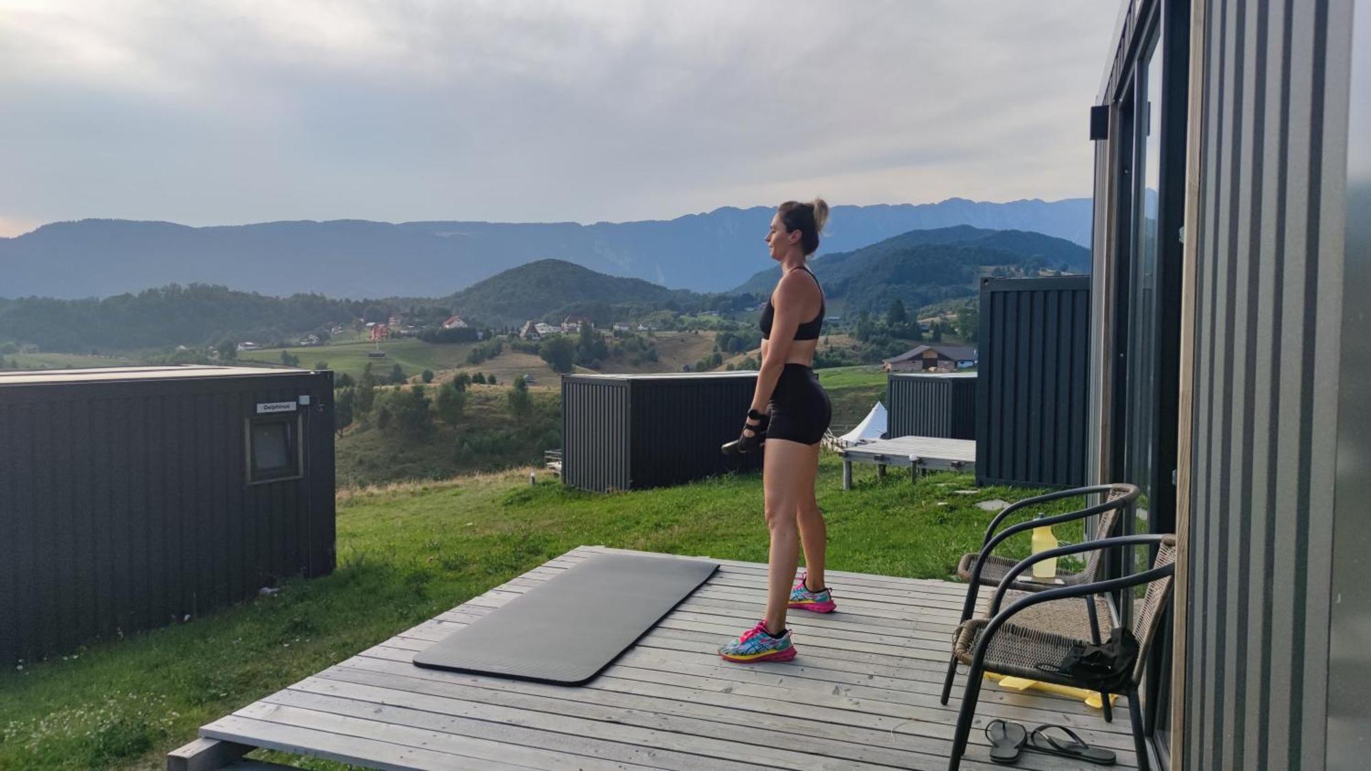 Ursa Mica Glamping Resort Şirnea Exterior foto