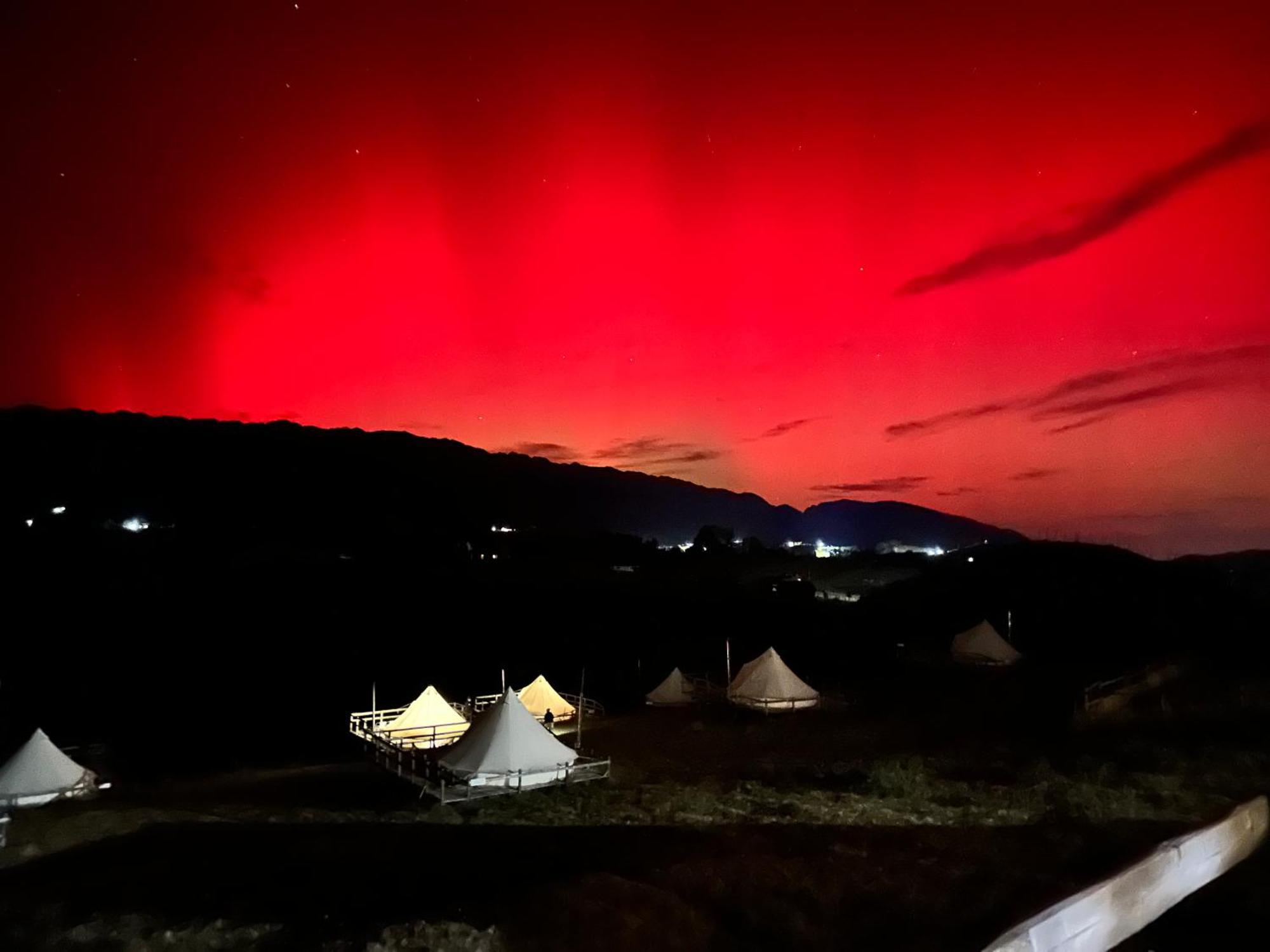 Ursa Mica Glamping Resort Şirnea Exterior foto