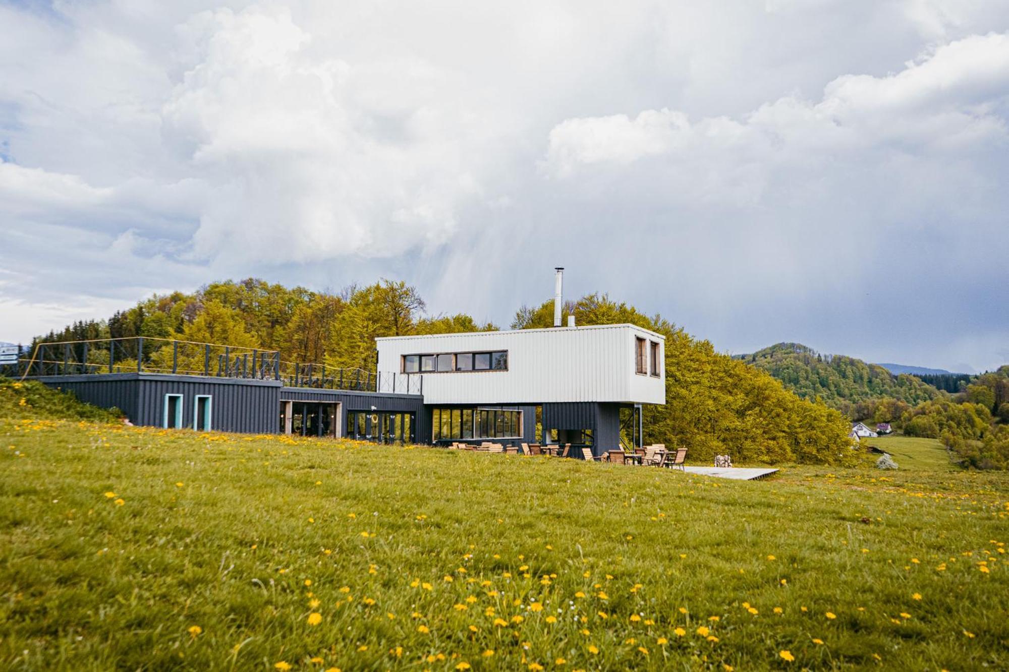 Ursa Mica Glamping Resort Şirnea Exterior foto